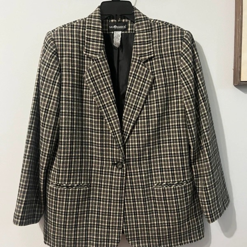 Sag Harbor Checkered Blazer in Black and Cream